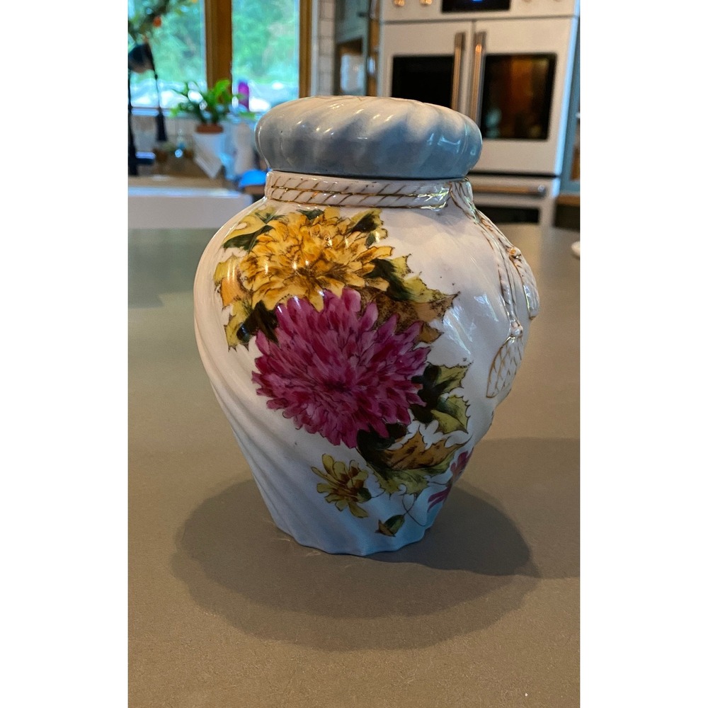 Antique Victorian Porcelain Potpourri Jar